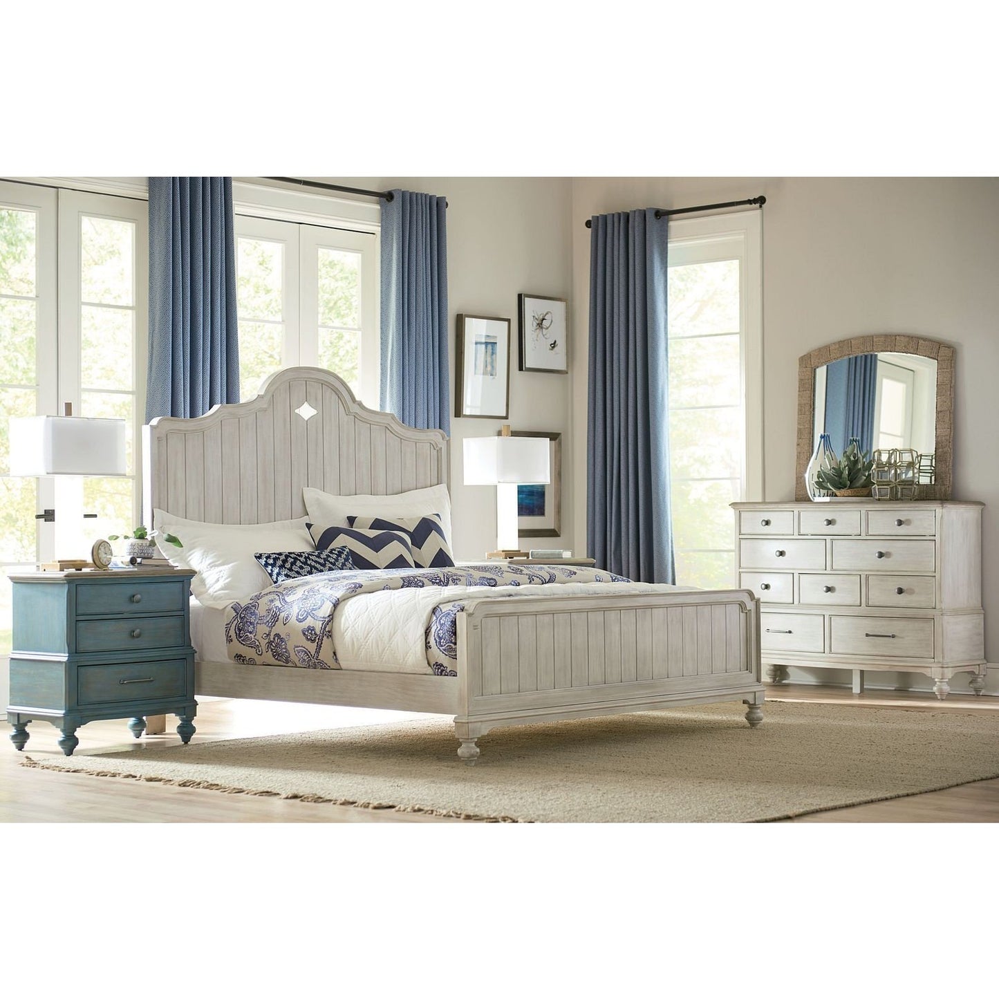 Laurel Panel Cal King Bed