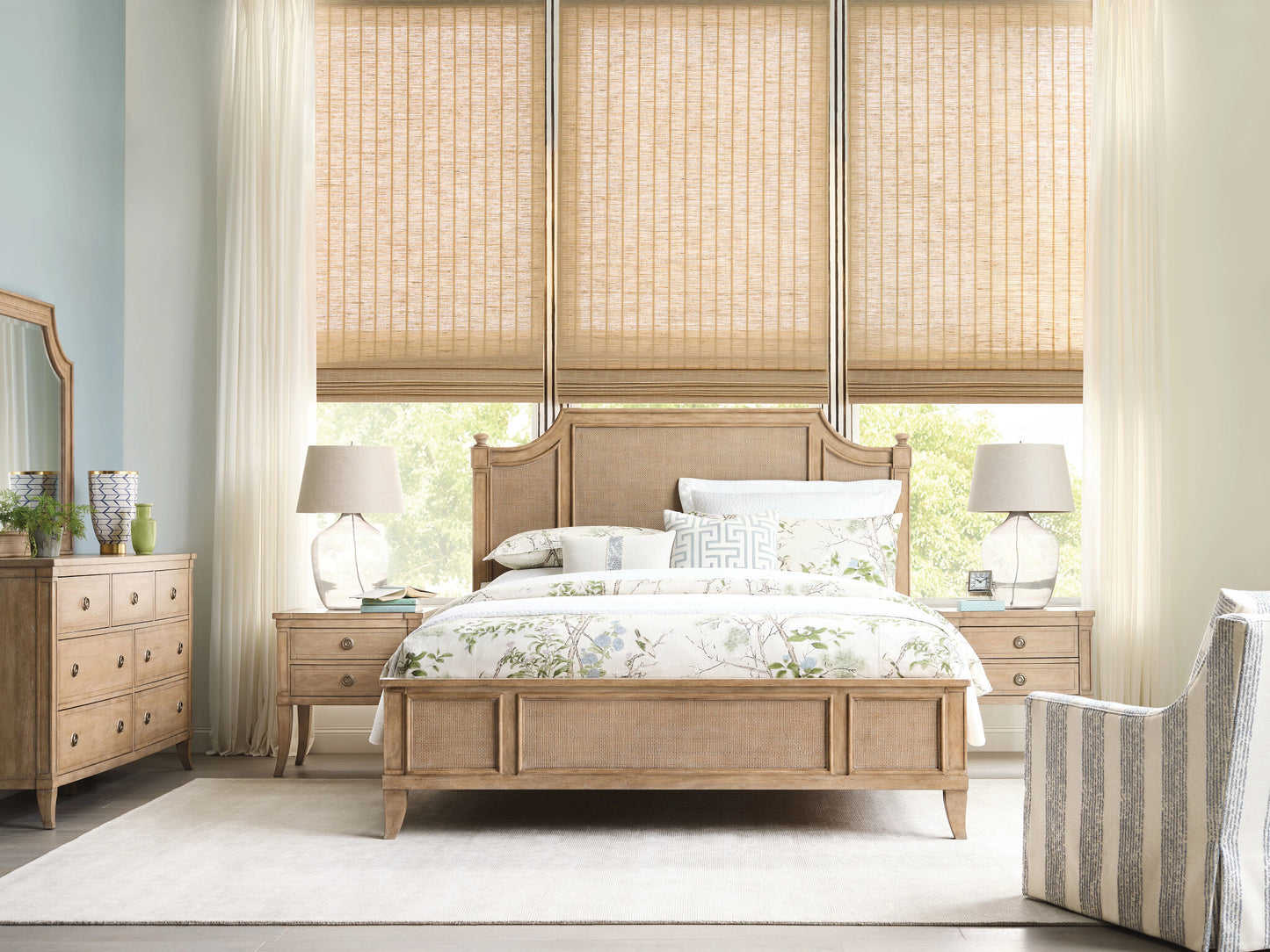 King Randall Panel Bed