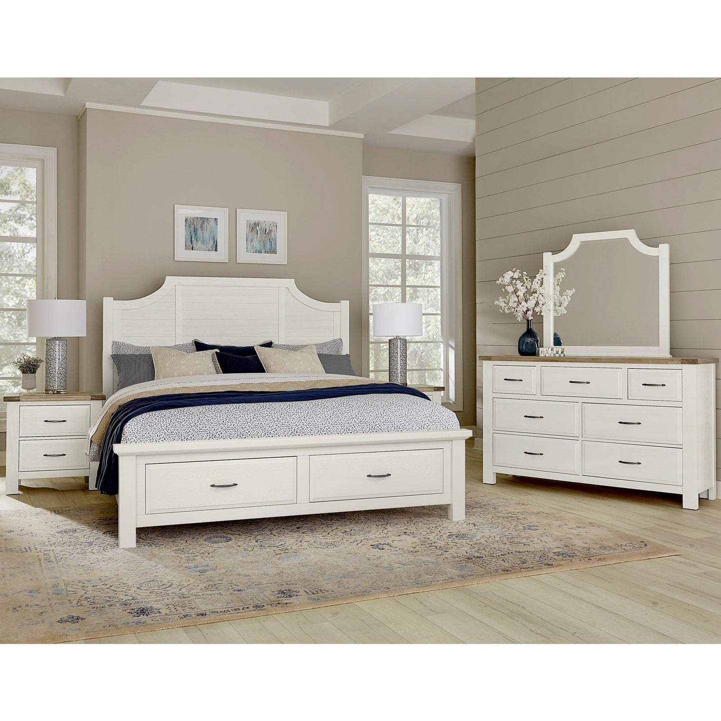 Maple Road Scalloped Storage Bed King